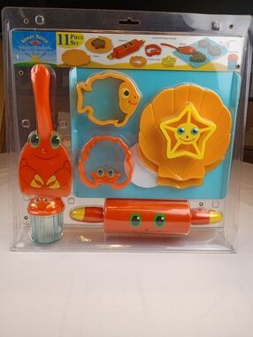#4017 Melissa & Doug Seaside Sand Cookie Set - Orange Kids Beach Toy